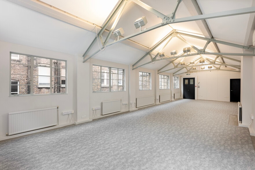 84 Marchmont St, London for lease - Interior Photo - Image 2 of 7