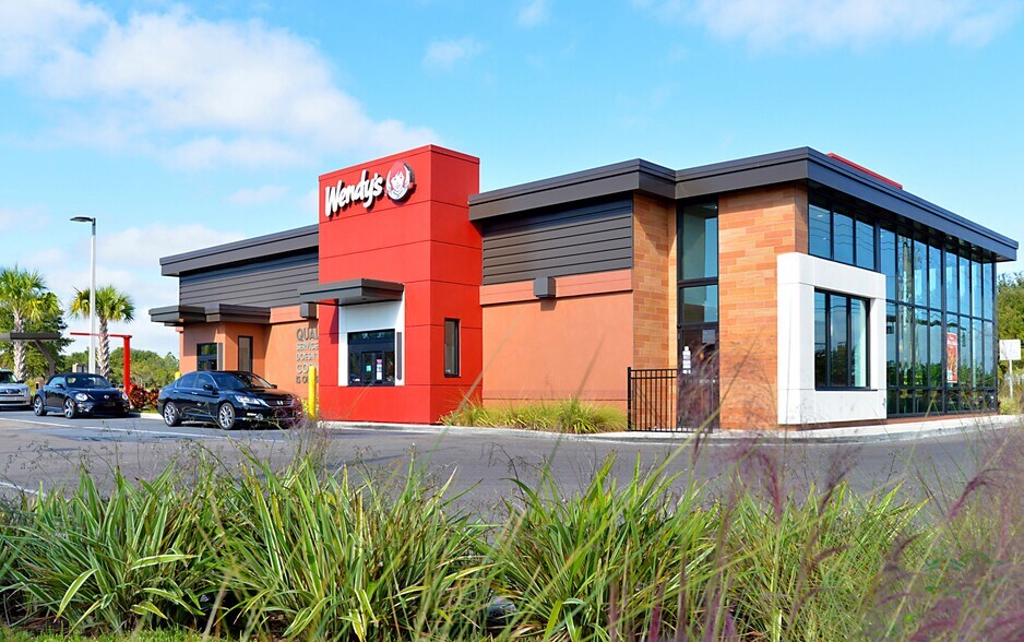 5741 Cooper, Arlington, TX 76017