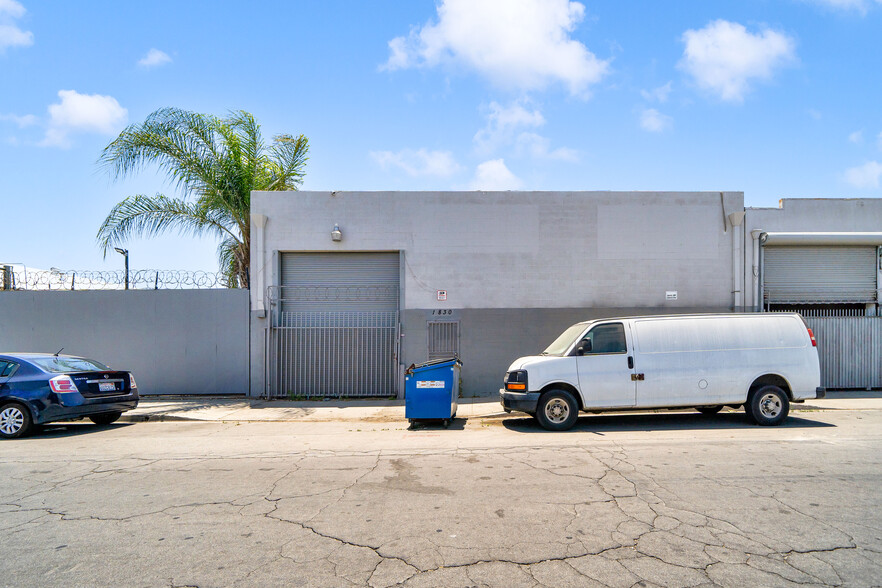 1830 E 58th Pl, Los Angeles, CA for sale - Primary Photo - Image 1 of 20