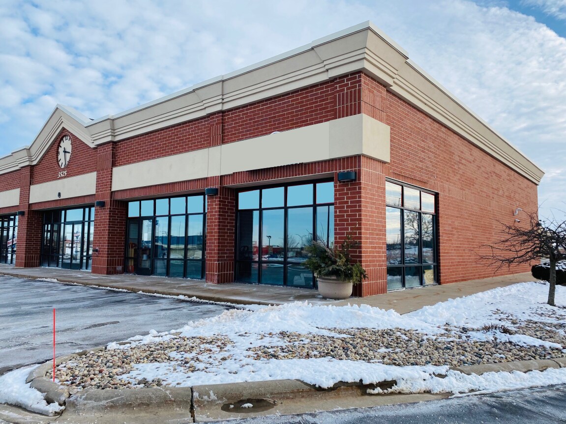 3525 E Calumet St, Appleton, WI 54915