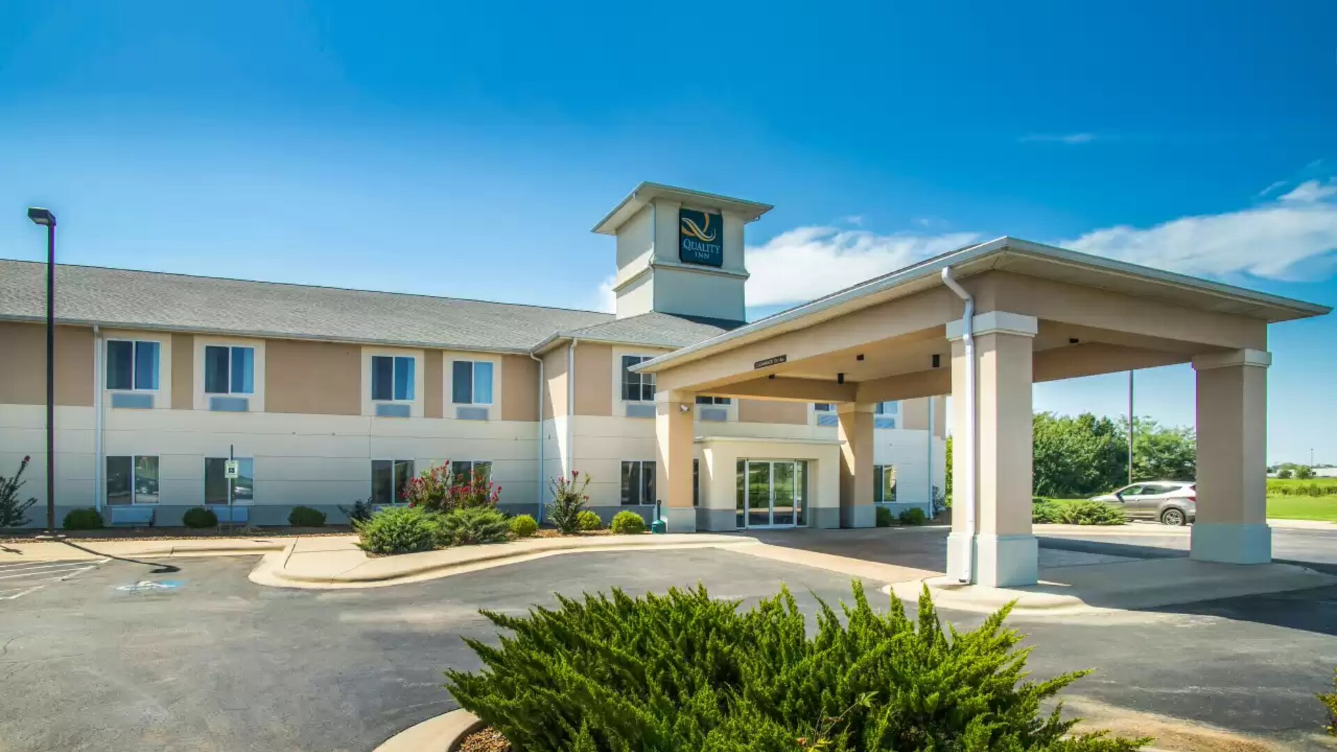 1807 Harding Dr, Parsons, KS for sale Primary Photo- Image 1 of 1