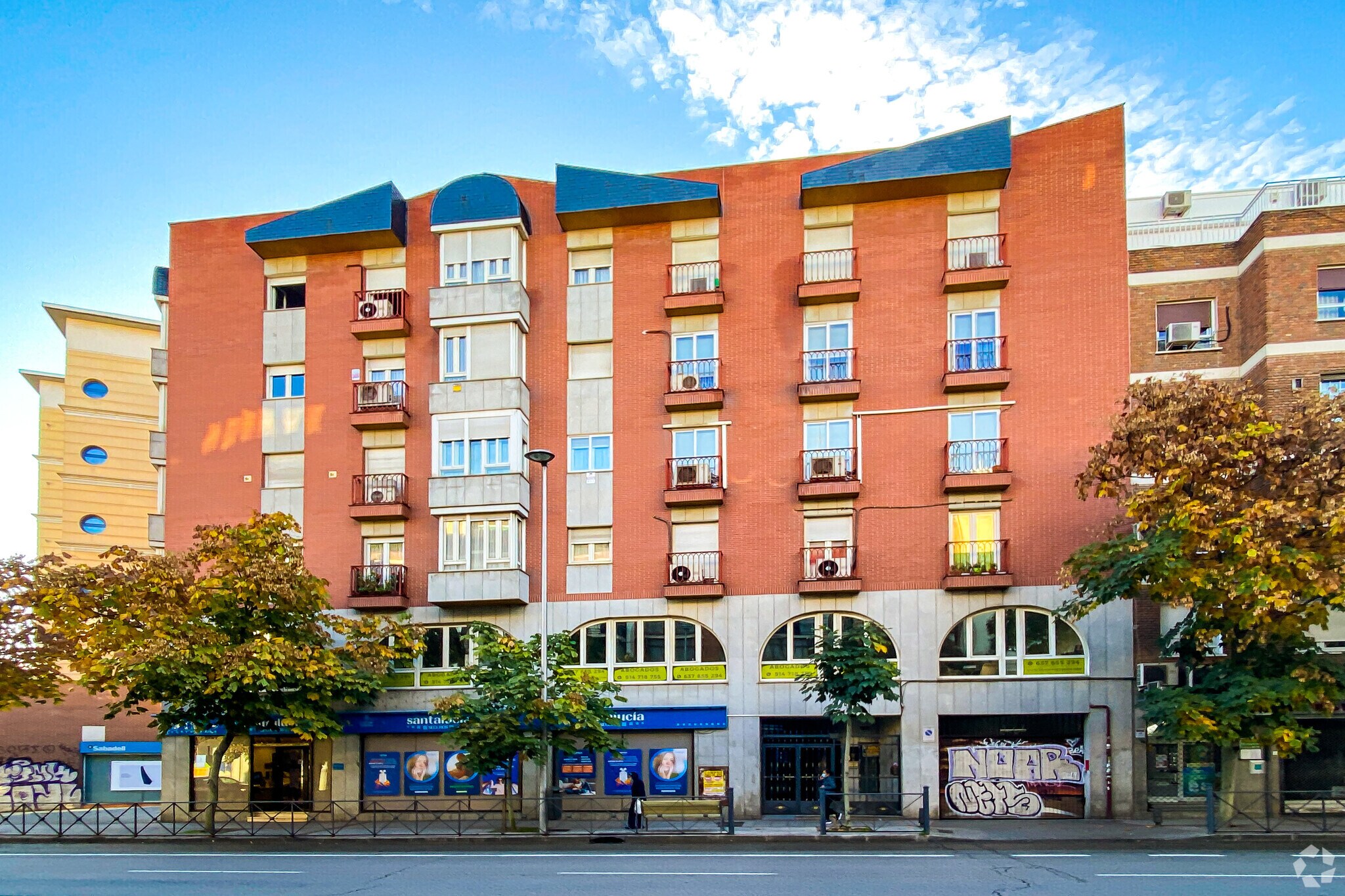 Calle del General Ricardos, 127, Madrid, Madrid for sale Primary Photo- Image 1 of 1