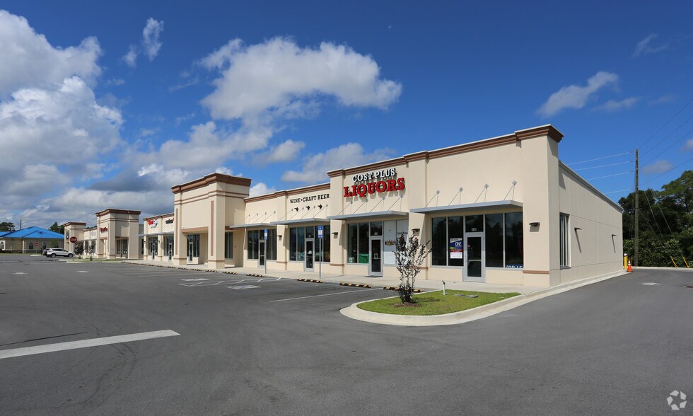 1900-2100 S Ferdon Blvd, Crestview, FL for sale - Primary Photo - Image 1 of 1