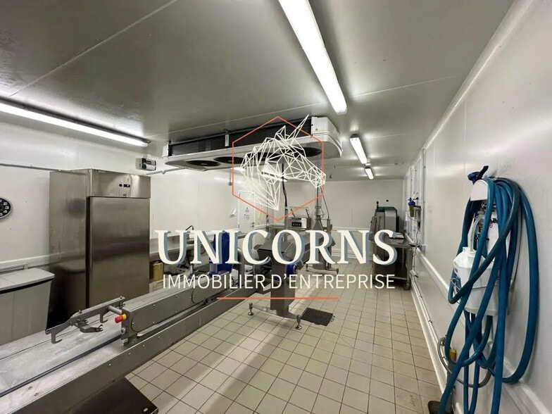 Industrial in Carbonne for sale - Building Photo - Image 2 of 4