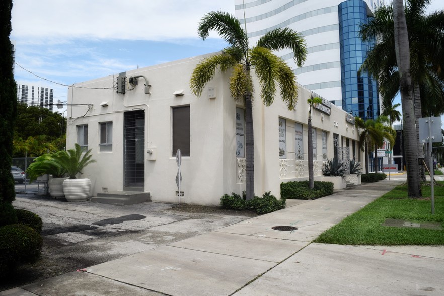 2742 Biscayne Blvd, Miami, FL for sale - Primary Photo - Image 1 of 1