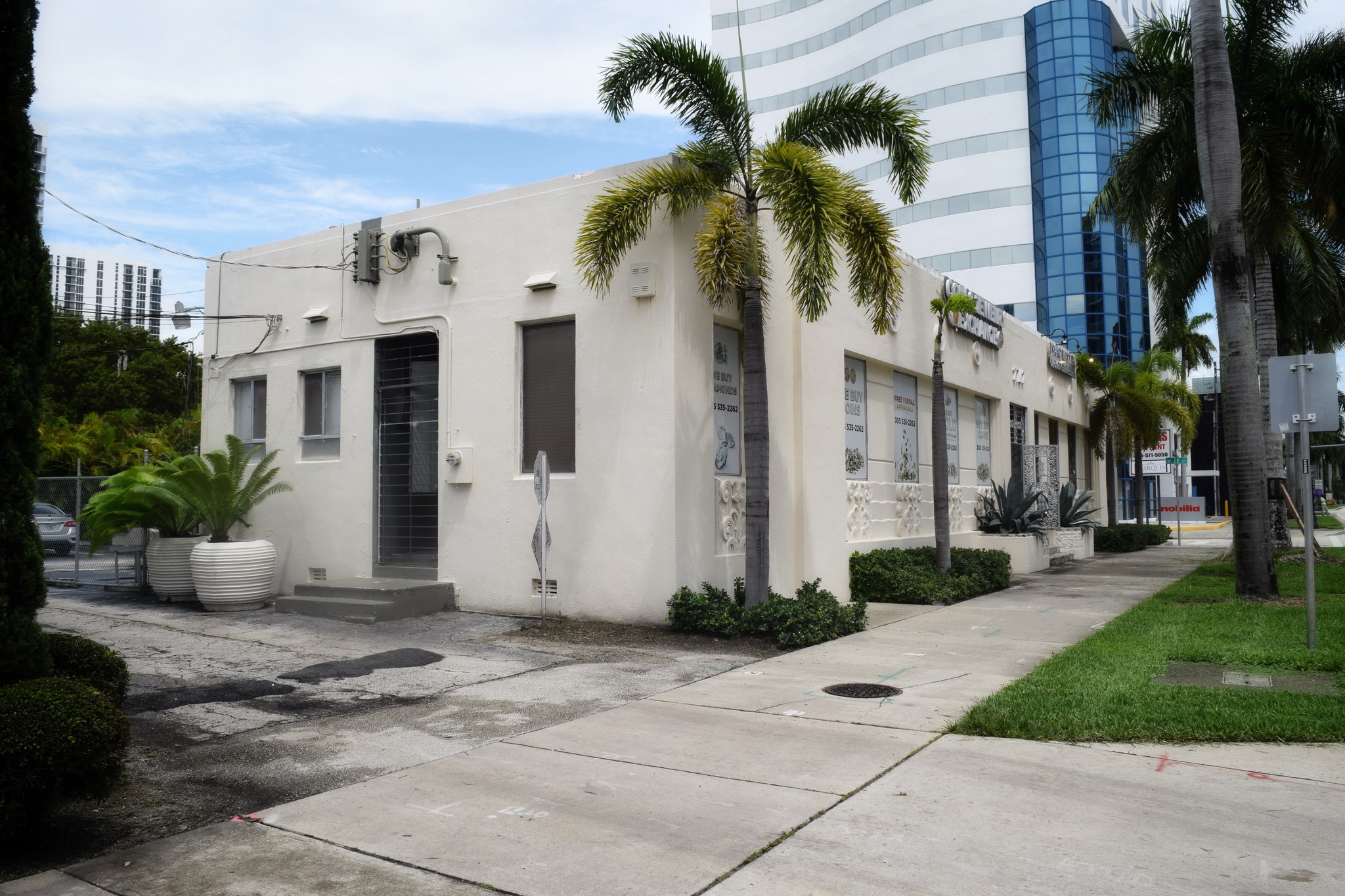 2742 Biscayne Blvd, Miami, FL for sale Primary Photo- Image 1 of 1