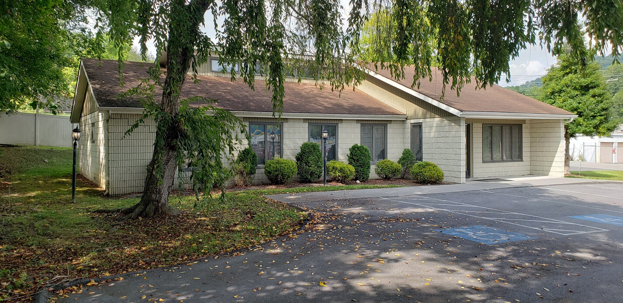 203 Front Street St, Coeburn, VA for sale Primary Photo- Image 1 of 1