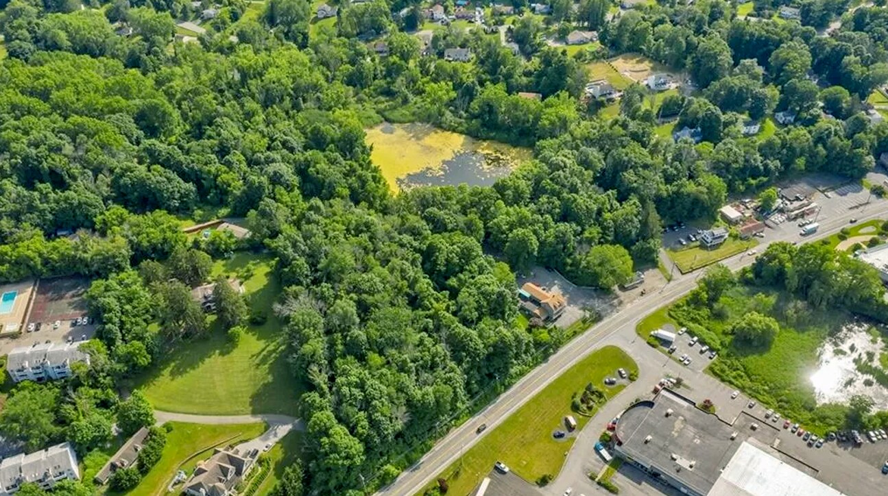 5 Riley Ct, Monroe, NY 10950