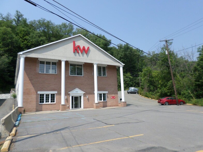 749 Northern Blvd, South Abington Township, PA for lease - Building Photo - Image 3 of 14