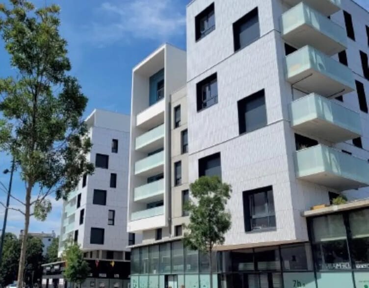 Office in Rennes for lease - Building Photo - Image 3 of 5