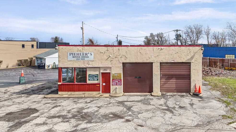 1803 Lyell Ave, Rochester, NY for lease - Building Photo - Image 2 of 8