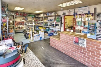 Waterloo Rd, Pembroke Dock for sale Interior Photo- Image 2 of 11