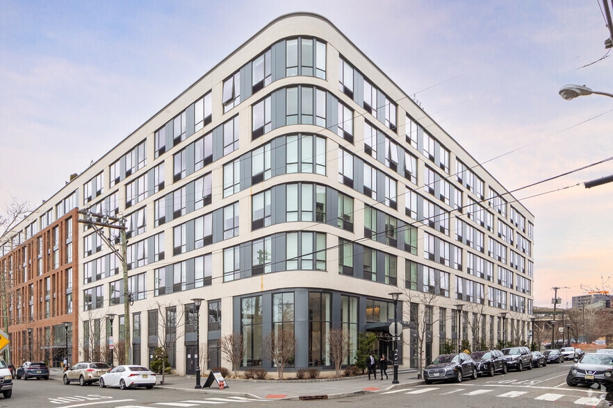 255 BRUNSWICK St, Jersey City, NJ for lease - Building Photo - Image 1 of 9