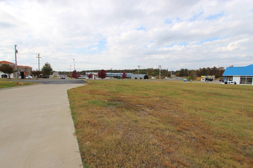 750 S Hogan Ln, Conway, AR for sale - Building Photo - Image 1 of 1