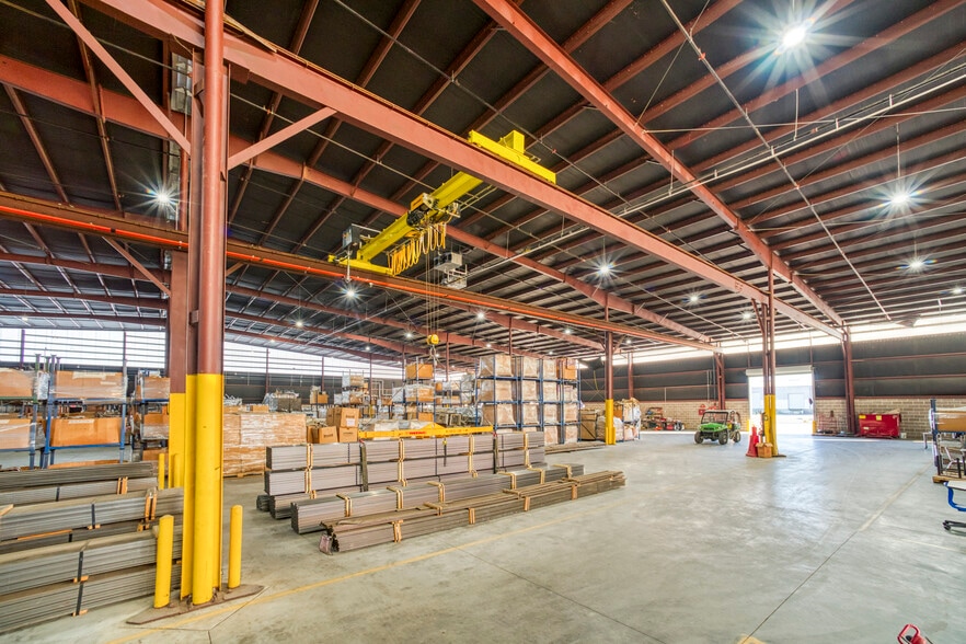 218 E Grove Rd - 123,750 SF Available portfolio of 2 properties for sale on LoopNet.com - Building Photo - Image 2 of 6