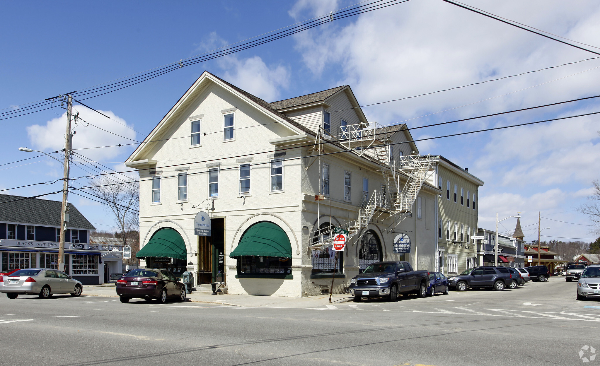 22 S Main St, Wolfeboro, NH for sale Primary Photo- Image 1 of 1