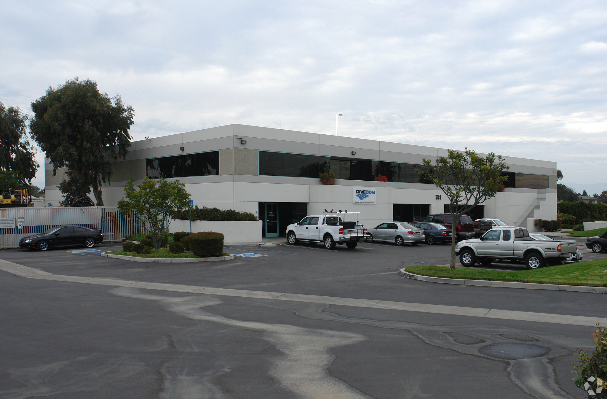 741 Arcturus Ave, Oxnard, CA for lease Primary Photo- Image 1 of 7