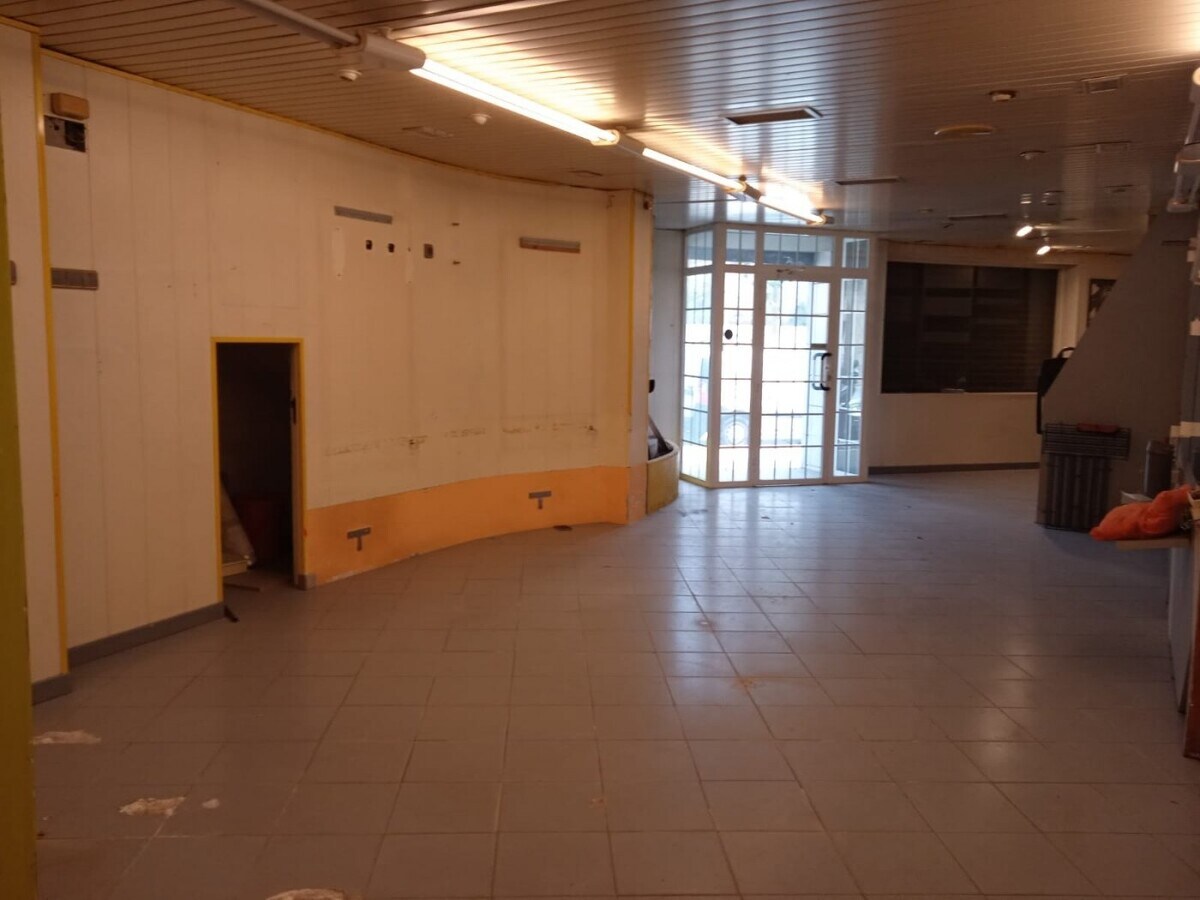 Sant Andreu de la Barca, BAR 08740 - Unit - -  - Interior Photo - Image 1 of 9