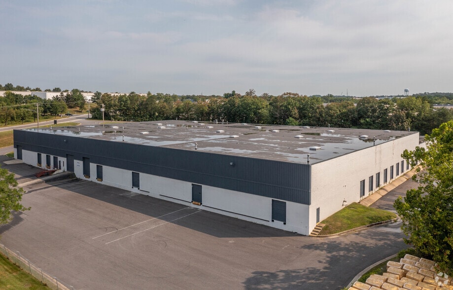 8215 Dorsey Run Rd, Jessup, MD for sale - Aerial - Image 2 of 16