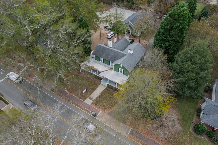 21016 Catawba Ave, Cornelius, NC 28031 Office for Lease