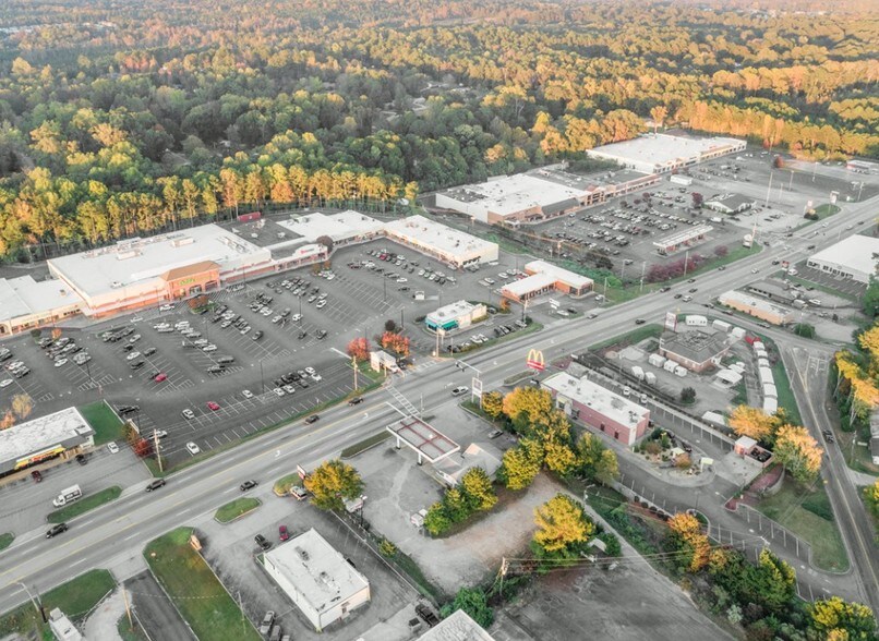 138 Commerce Ave, Lagrange, GA 30241