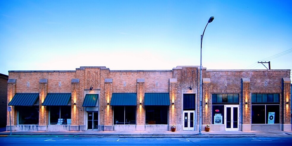 215 Commerce, Kingsport, TN for sale - Primary Photo - Image 1 of 4