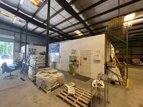 11803 Metro Pky, Fort Myers, FL for lease Interior Photo- Image 2 of 11