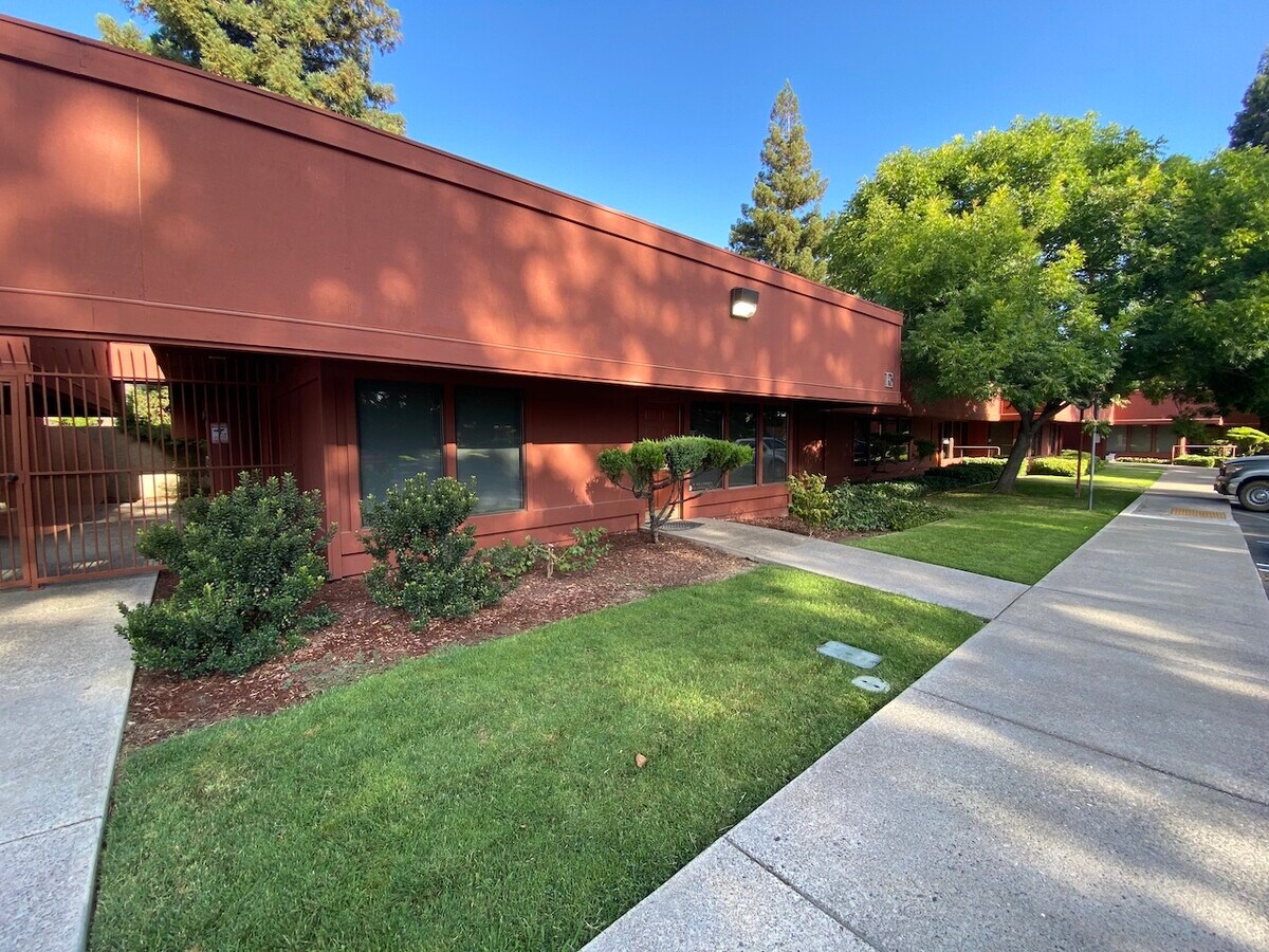 2813 Coffee Rd, Modesto, CA 95355 Coffee Road Office Condominiums