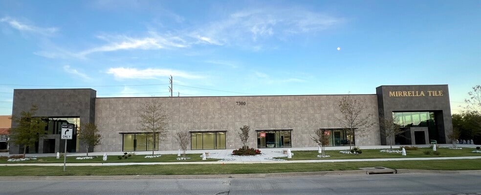 7300 Riverside Dr, Irving, TX for lease - Building Photo - Image 3 of 20