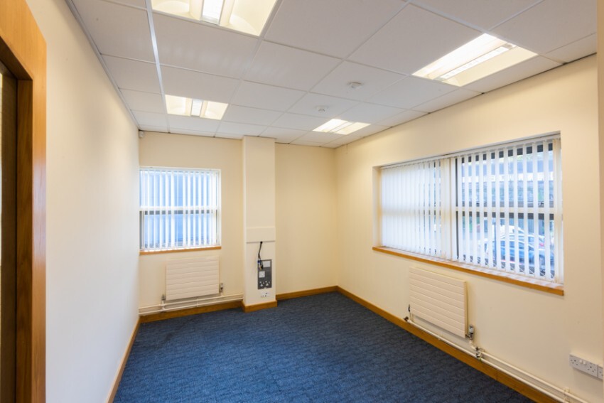 2 Arthur St, Greenock for lease - Interior Photo - Image 1 of 6