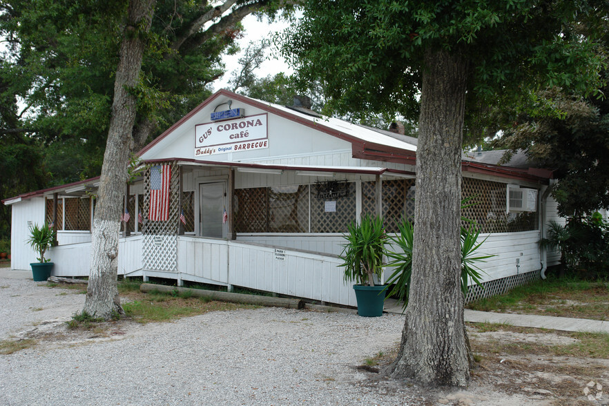 4 Lane Dr, Mary Esther, FL for sale - Primary Photo - Image 1 of 1