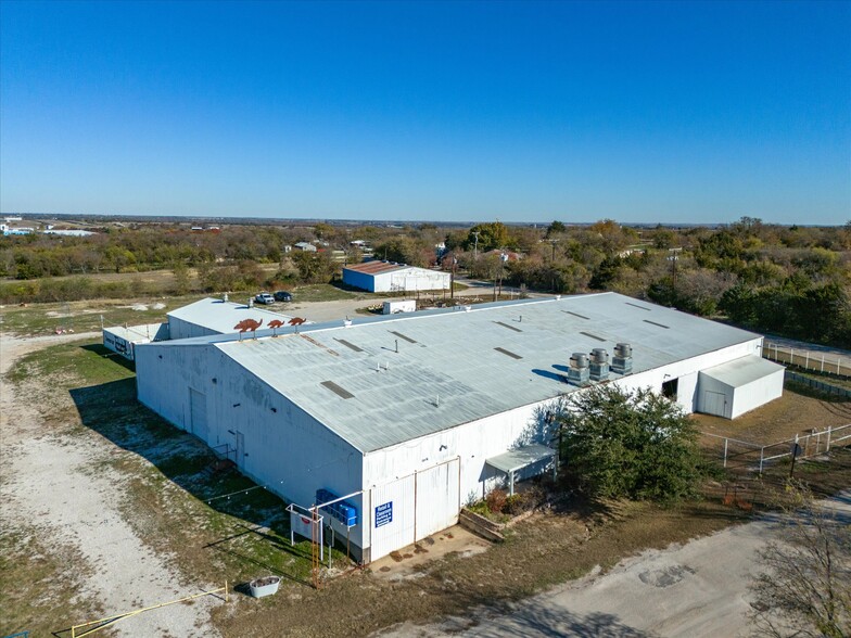 205 N Newark St, Decatur, TX for sale - Building Photo - Image 1 of 1