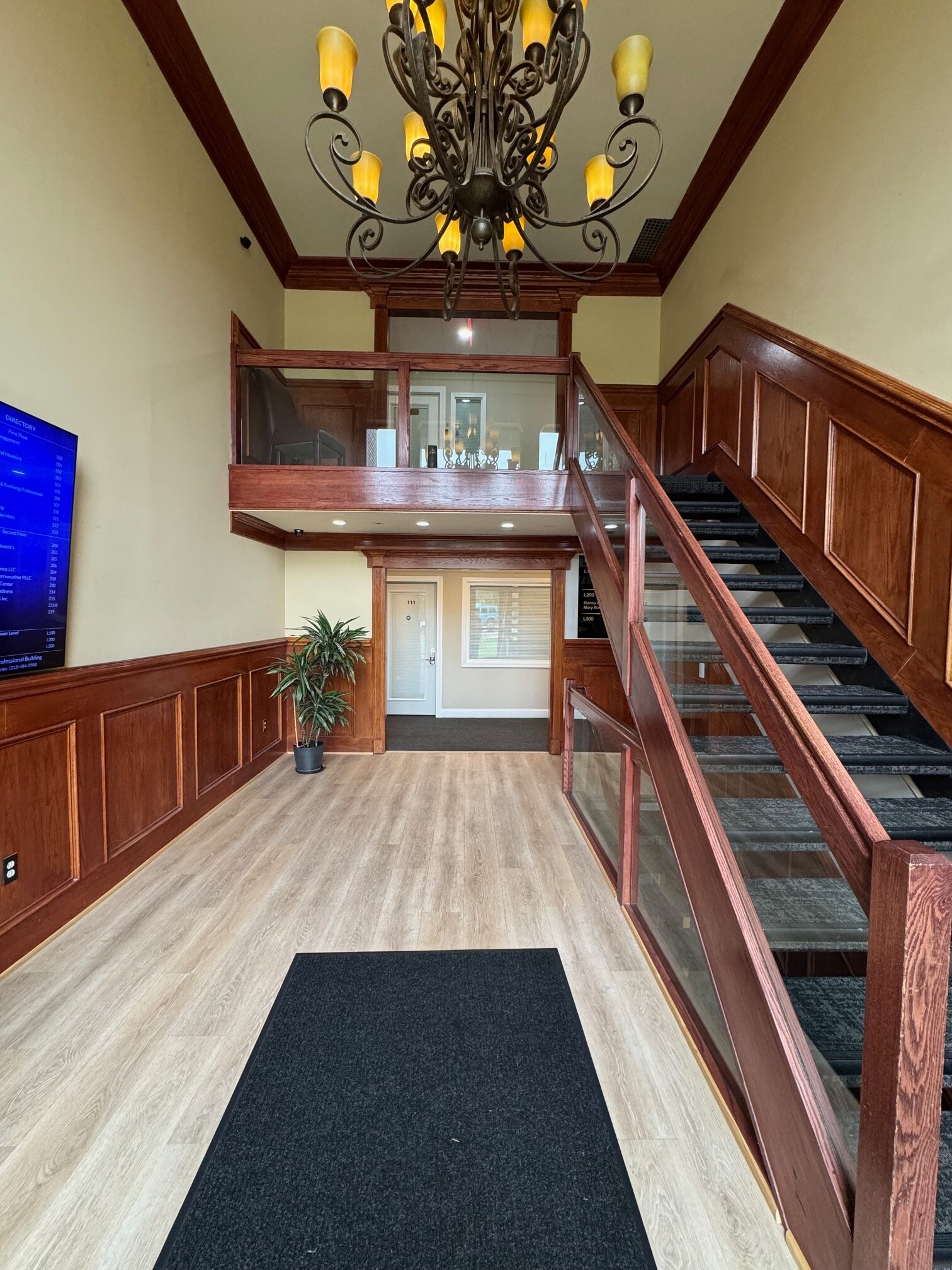 24001 Southfield Rd, Southfield, MI for lease Interior Photo- Image 1 of 10
