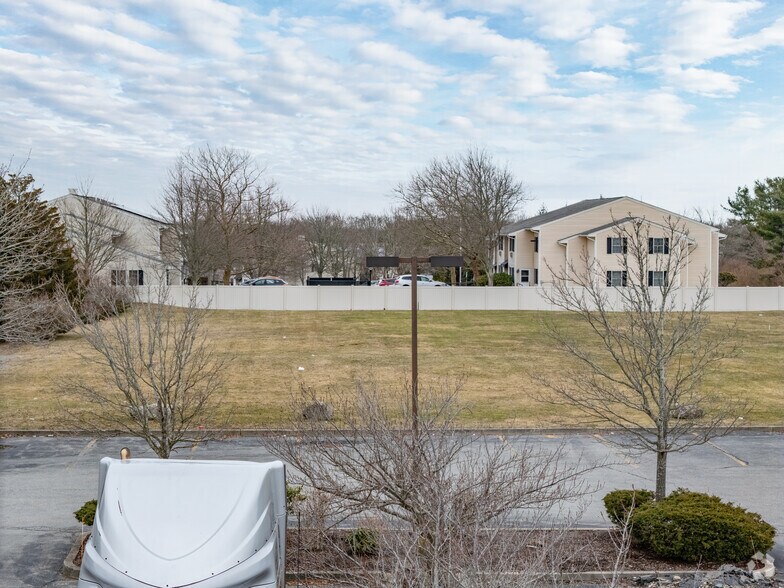 696 Dartmouth St, Dartmouth, MA for sale - Primary Photo - Image 1 of 1