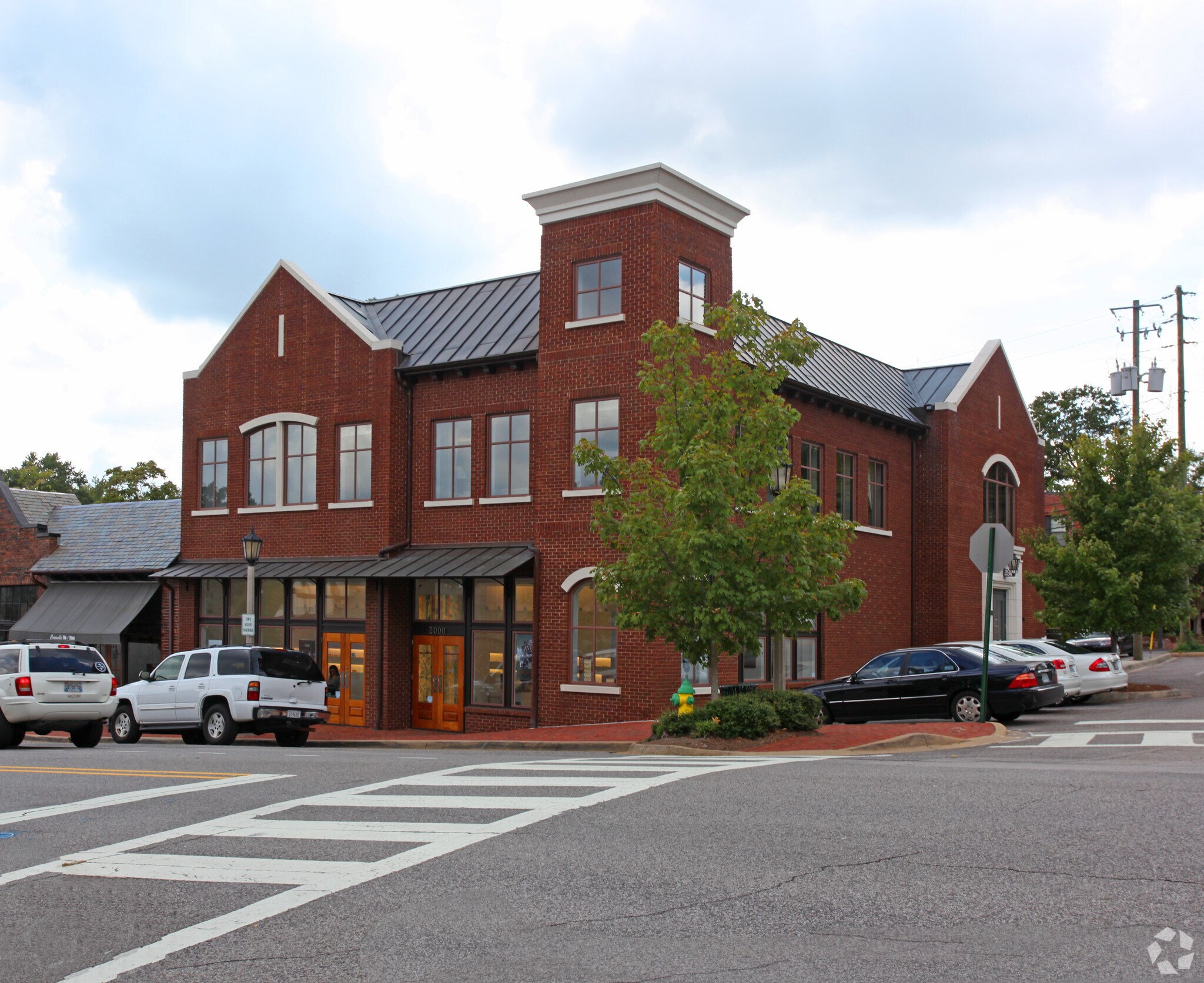 2000 Cahaba Rd, Birmingham, AL for sale Primary Photo- Image 1 of 1