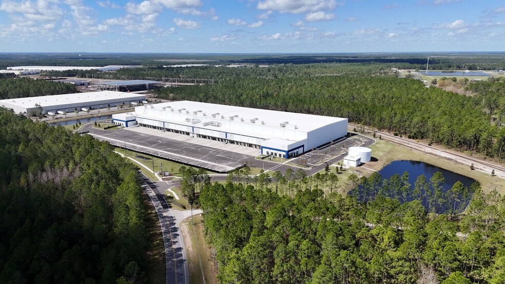 10105 Pritchard Road, Jacksonville, FL for lease - Building Photo - Image 2 of 6