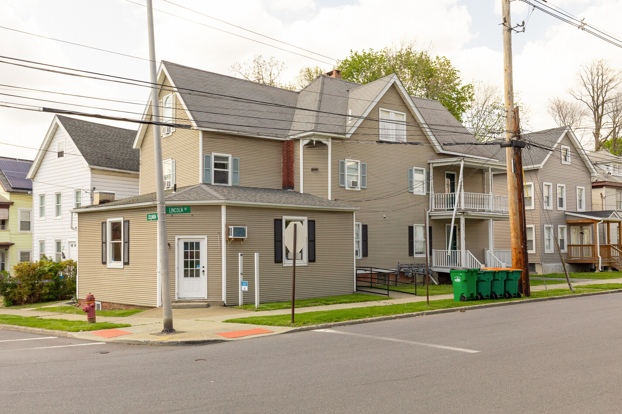 48 Columbia St, Poughkeepsie, NY 12601