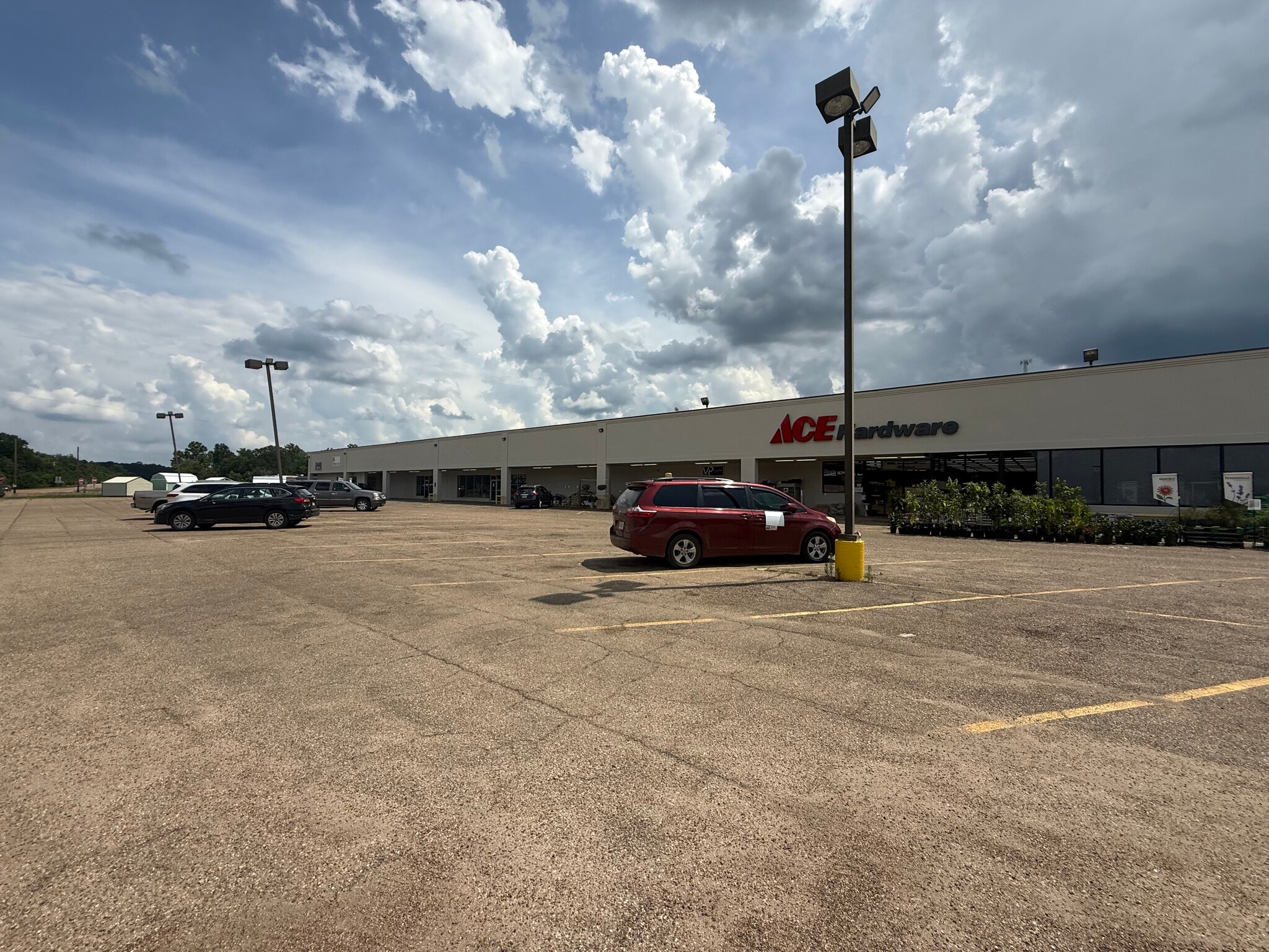 951 Hwy 41, Prentiss, MS for lease Interior Photo- Image 1 of 5