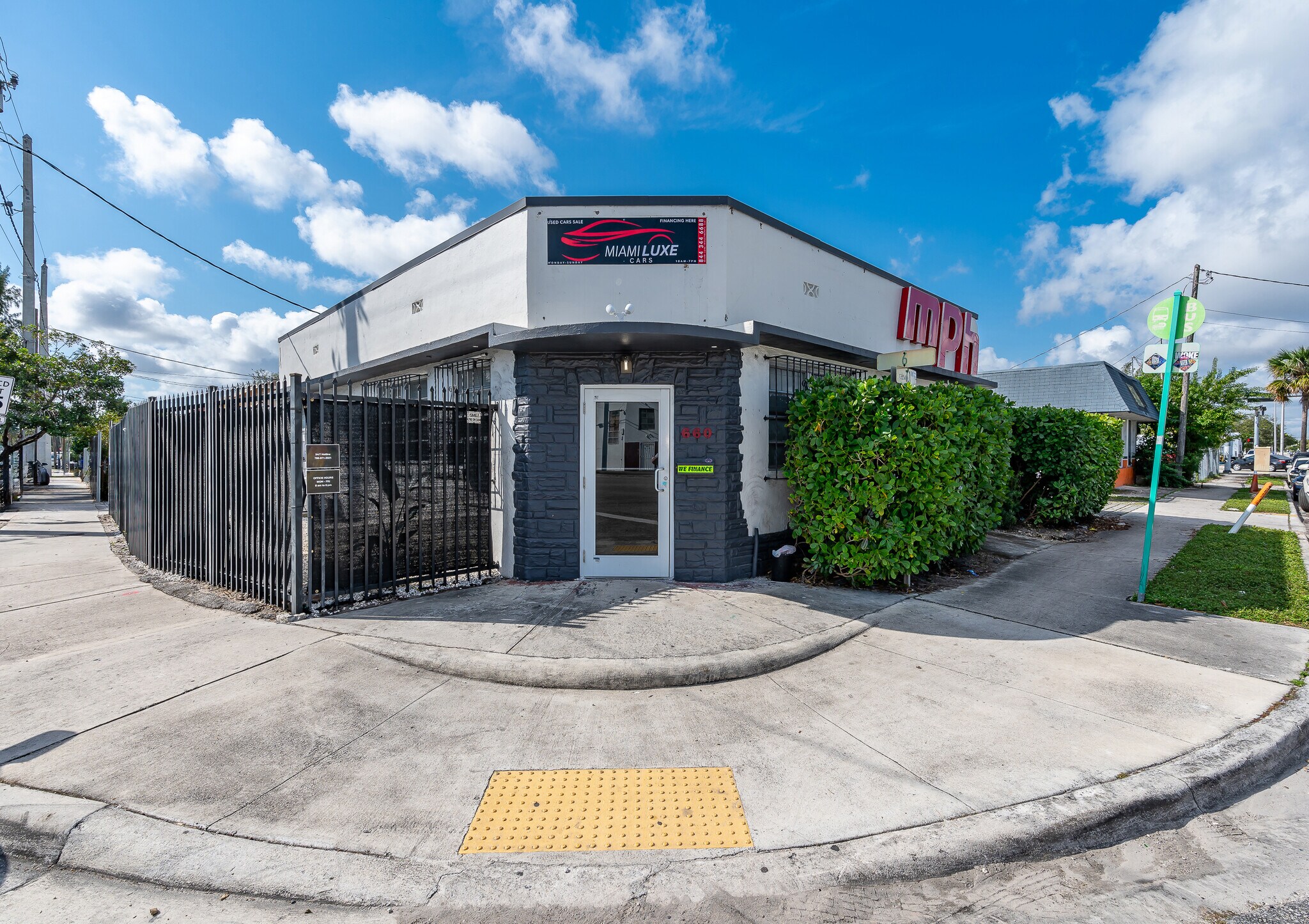 660-680 NW 71st St, Miami, FL for sale Building Photo- Image 1 of 1