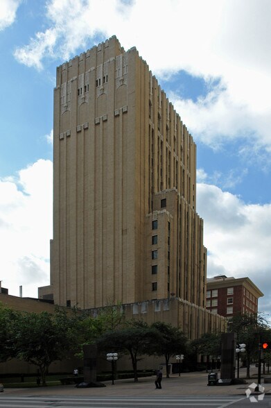 222 Browder St, Dallas, TX for sale - Primary Photo - Image 1 of 1