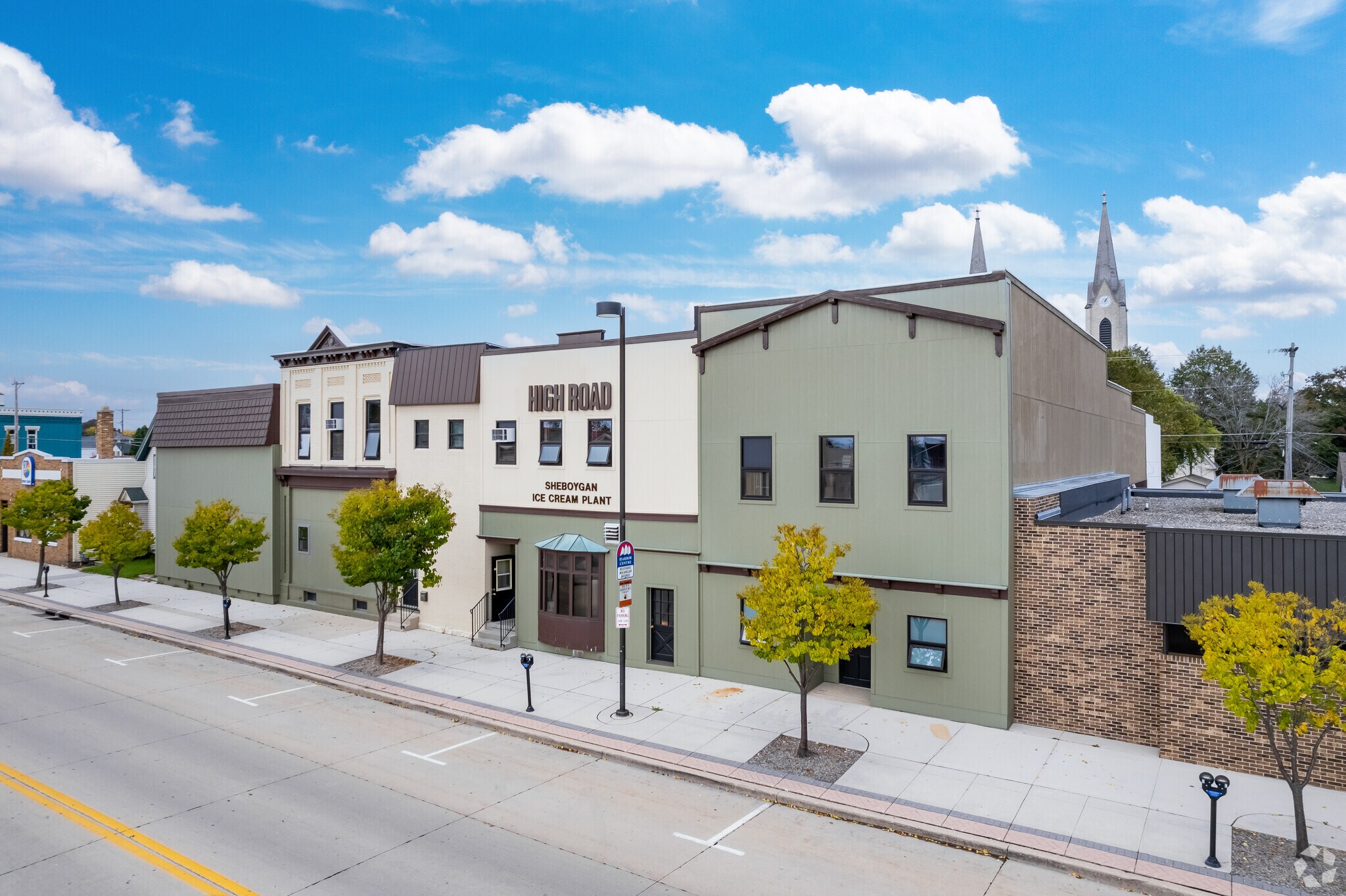 816 Michigan Ave, Sheboygan, WI for lease Primary Photo- Image 1 of 20