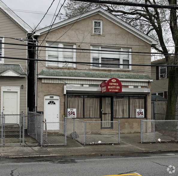 3956 Victory Blvd, Staten Island, NY for sale - Primary Photo - Image 1 of 1