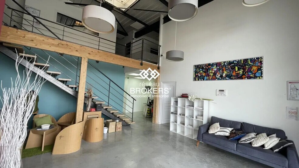 Retail in Saint-Étienne for lease - Interior Photo - Image 3 of 4