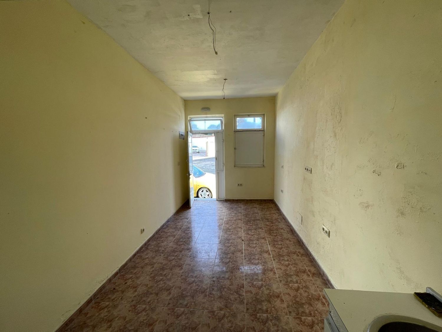 Retail in Ferrol for sale Interior Photo- Image 1 of 12