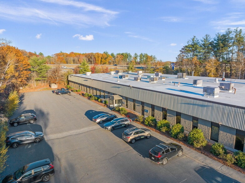 10 Manor Pky, Salem, NH for sale - Building Photo - Image 3 of 10