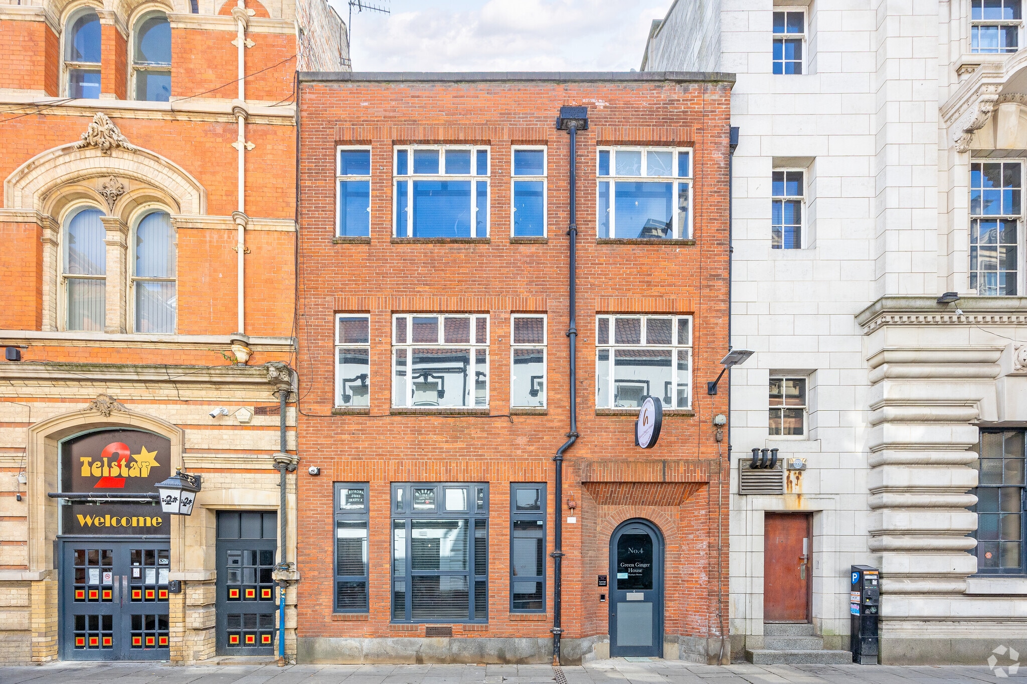 4 Land Of Green Ginger, Hull for sale Primary Photo- Image 1 of 3