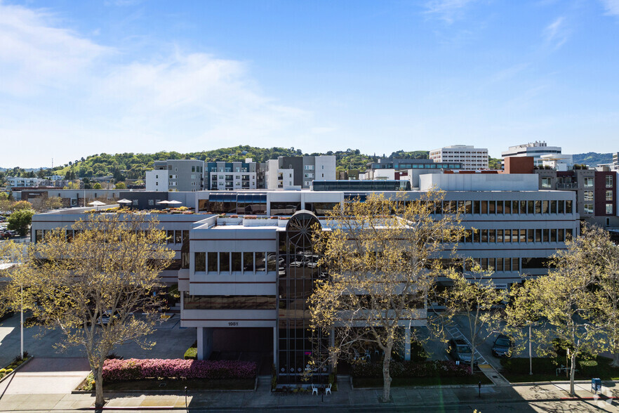 1981 N Broadway, Walnut Creek, CA for lease - Building Photo - Image 2 of 7