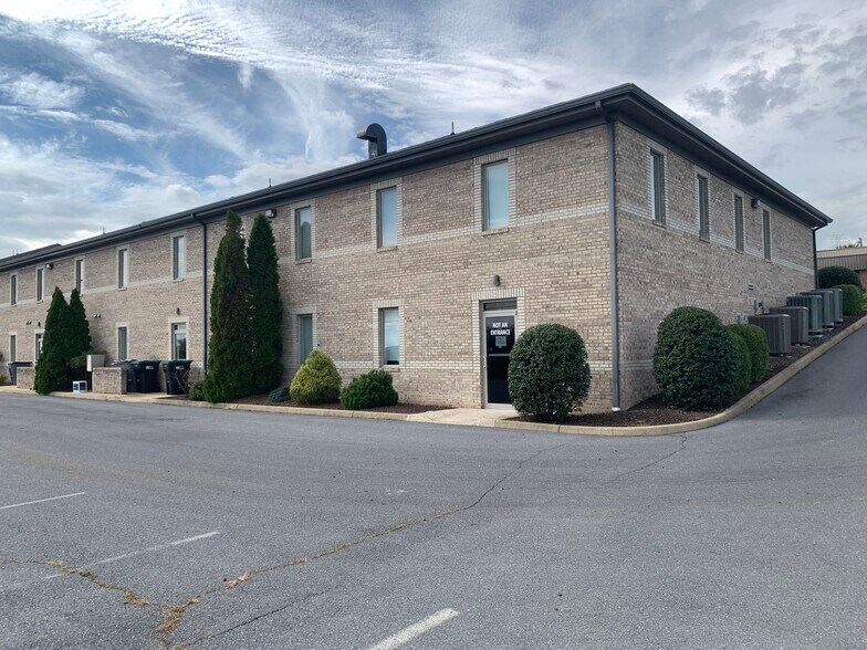 3320-3322 Emmaus Rd, Harrisonburg, VA for sale - Building Photo - Image 1 of 1