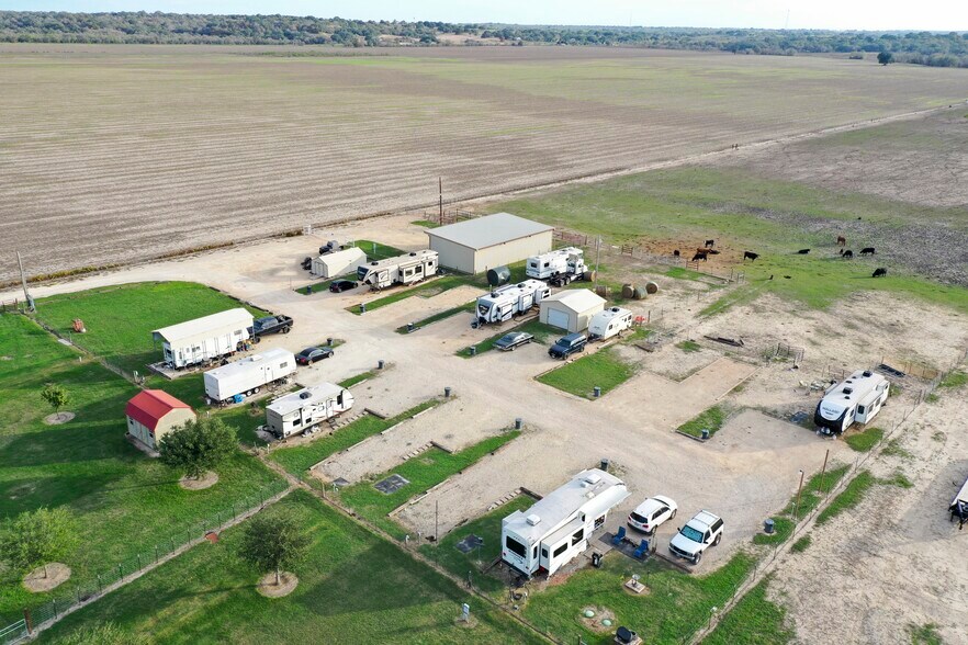 21111 FM 1303, Elmendorf, TX 78112 Riverside Ranch RV Park