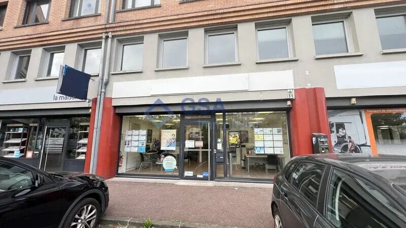 Retail in Évry-Courcouronnes for lease - Building Photo - Image 1 of 6